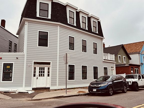 3rd image of 804-806 Saratoga St #1
