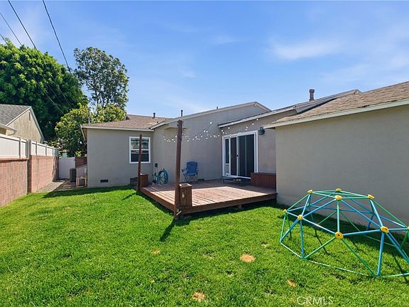 2nd image of 3403 Roxanne Ave