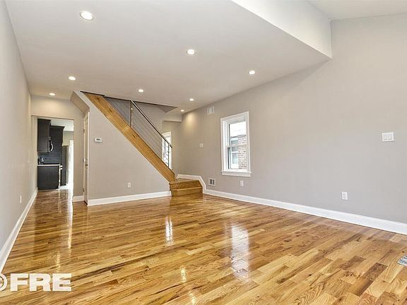 2nd image of 2027 E 72nd St