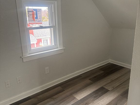 5th image of 1620 Liberty St