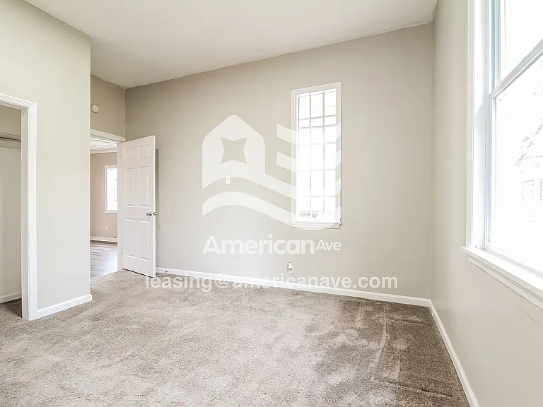 1669323_013_bedroom_14364729.jpg