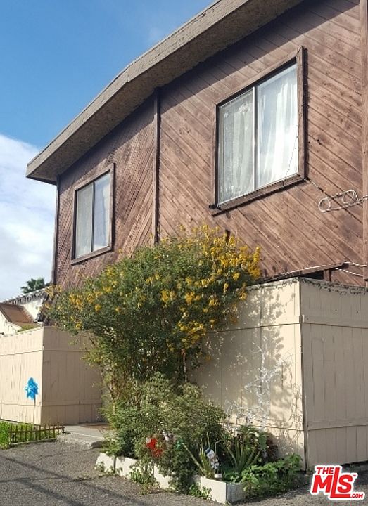 2nd image of 11249 Emelita St APT 3