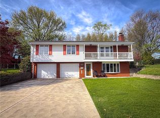 1357 Akehurst Rd, Pittsburgh, PA 15220