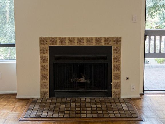 5th image of 2018 Griffith Park Blvd APT 224