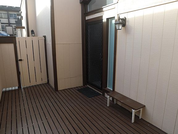 Entry Gated Courtyard