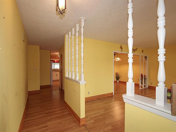4th image of 334 Magie Ave