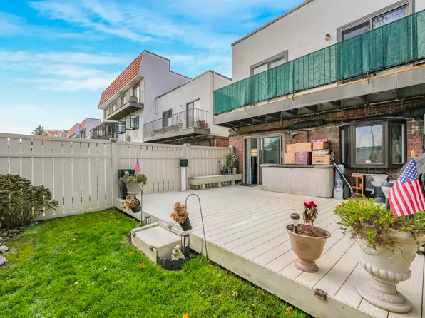 4-27 Schorr Drive image 11 of 19