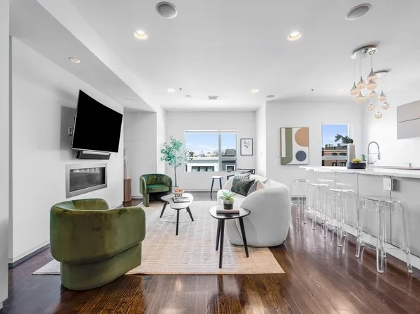 687 E 2nd St Unit 8, South Boston, MA 02127