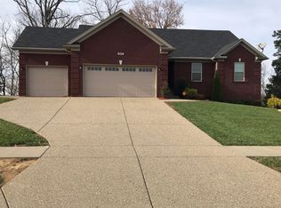 573 Hill Terrace Dr, Mount Washington, KY 40047
