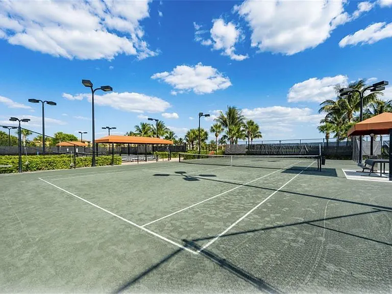 Tennis Center