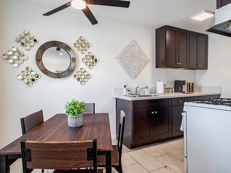 424 S Stoneman Ave #2 — Photo 21