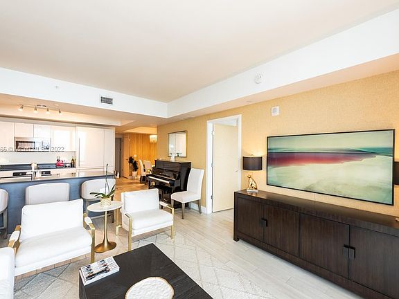 5th image of 1010 Brickell Ave Unit 4403