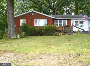 4348 Inn St, Triangle, VA 22172