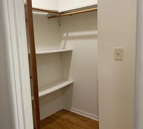walking closet
