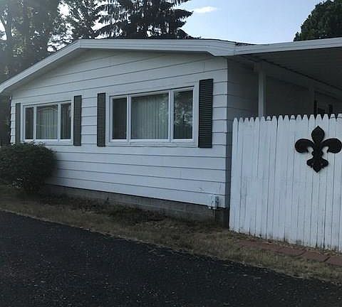 3rd image of 420 N 1st Ave