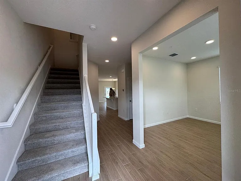 498 Lady Palm St — Photo 3