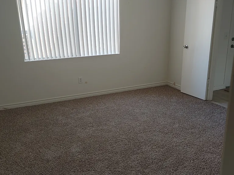 25616 Andalucia Dr #V — Photo 12