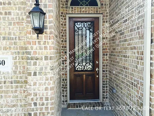730 Cross Creek Dr Photo 1
