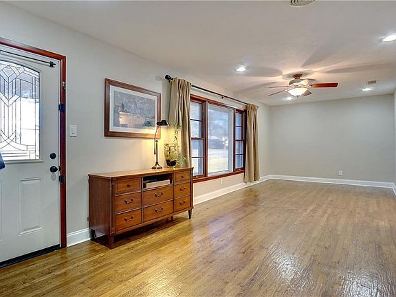5th image of 6868 Hardisty St