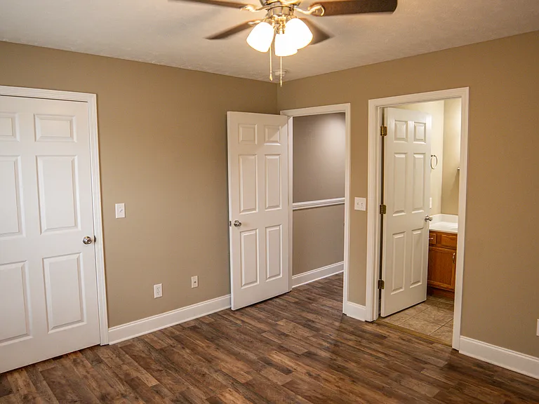 Creekside Village — Photo 13
