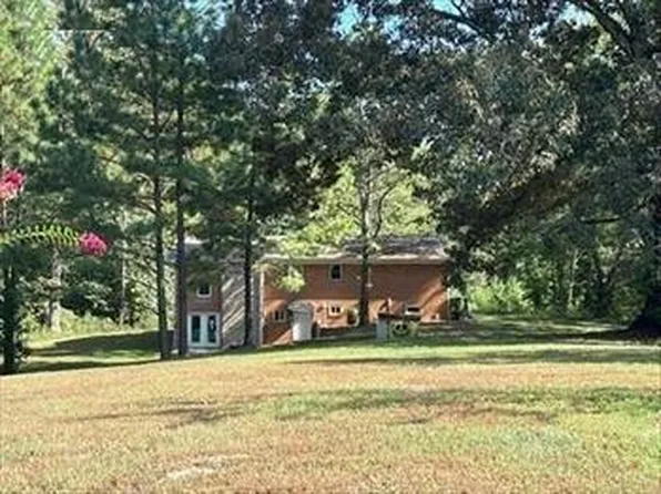 375 Kee Ln, Camden, TN 38320
