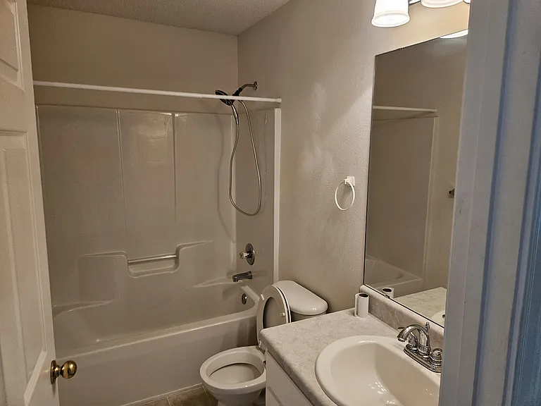 1388 Connemara Cir — Photo 8
