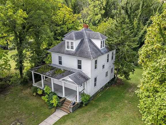 5th image of 1308 Glasgow St
