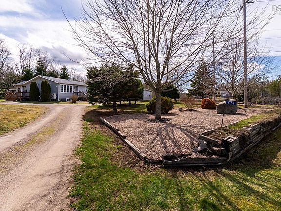 3rd image of 771 Randolph Rd