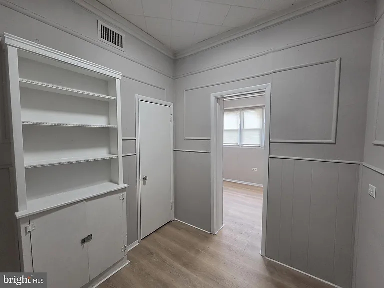 633 E Allegheny Ave — Photo 5