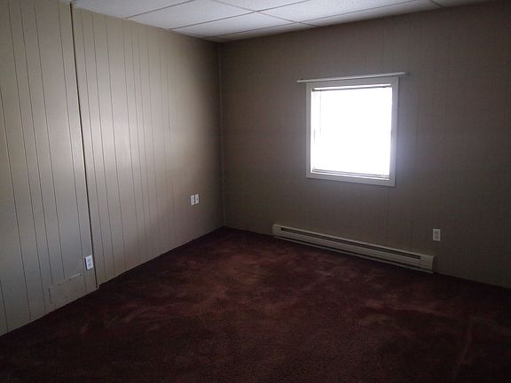 3rd image of 1398 1/2 Newport Ave #1
