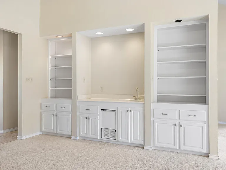 103 Crockett Dr — Photo 10