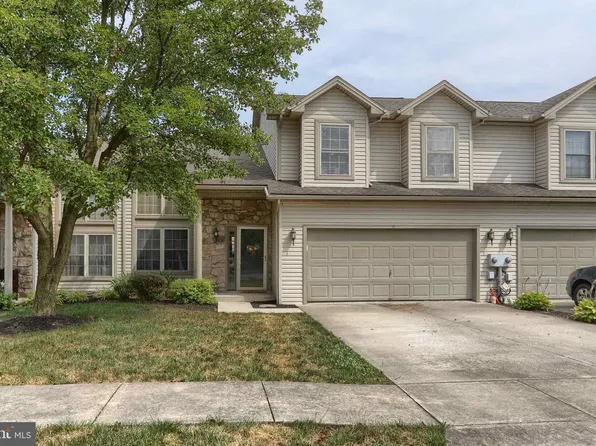 11 Creekview Dr, Middletown, PA 17057