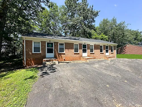 256 Oak Hill Dr #C Photo 1 256 Oak Hill Dr #C Photo 1