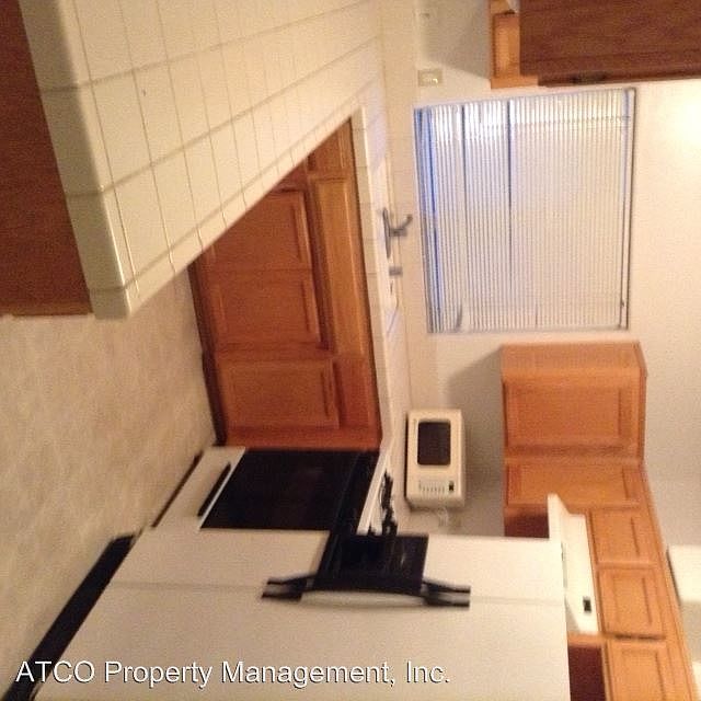 2nd image of 410 Beech St
