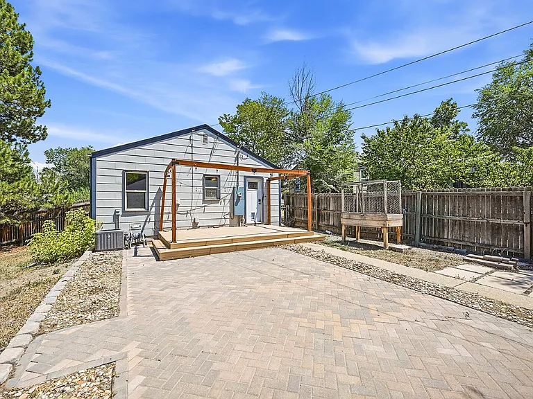 665 Tennyson St — Photo 16