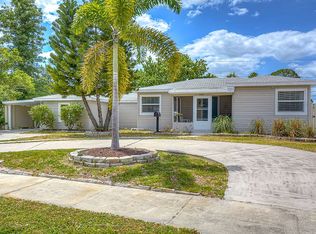 8428 Tobay Rd N, Saint Petersburg, FL 33702