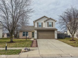 332 Brixton Woods East Dr, Pittsboro, IN