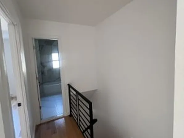 1495 E 15th St #1, Brooklyn, NY 11230