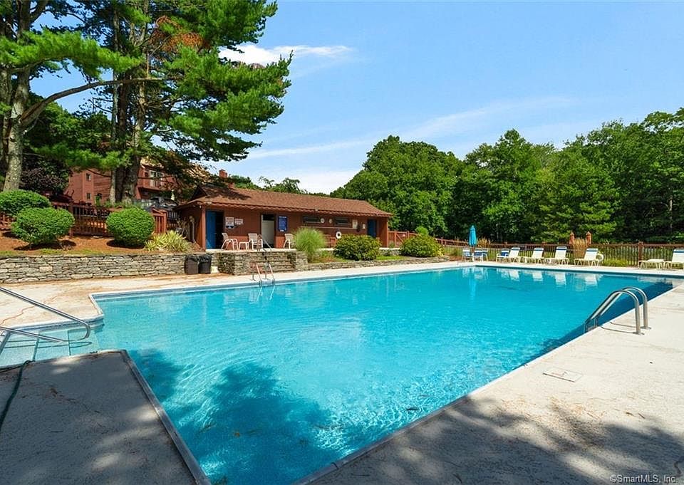 Churchwood Condominiums 97 W Main St Niantic CT Zillow