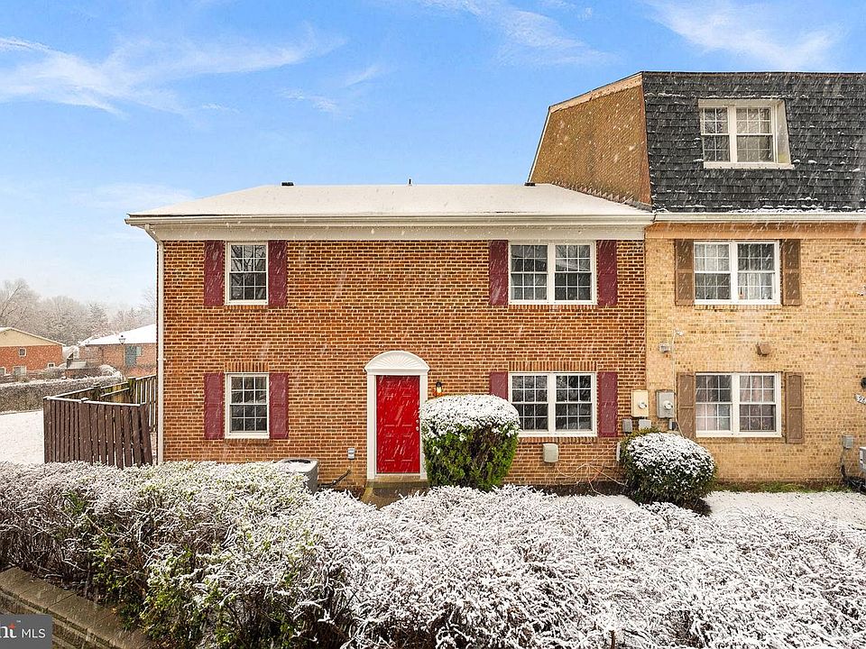 1st image of 9824 Hagel Cir