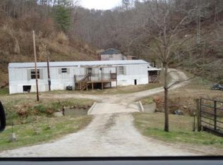 15 Beecher Dr, Clayhole, KY 41317
