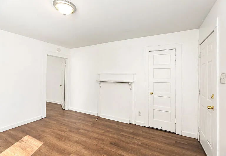 659 Wilson St — Photo 5