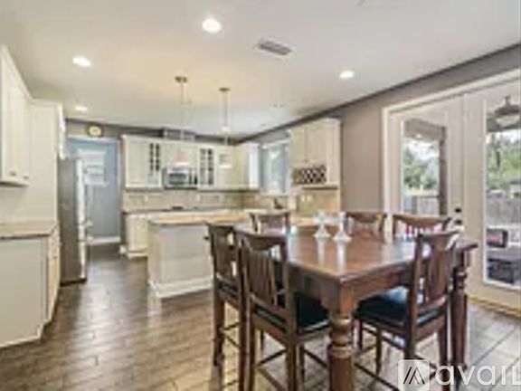 4th image of 12561 Westberry Manor Dr