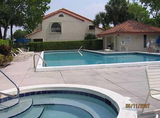 5th image of 3530 Emerald Oaks Dr