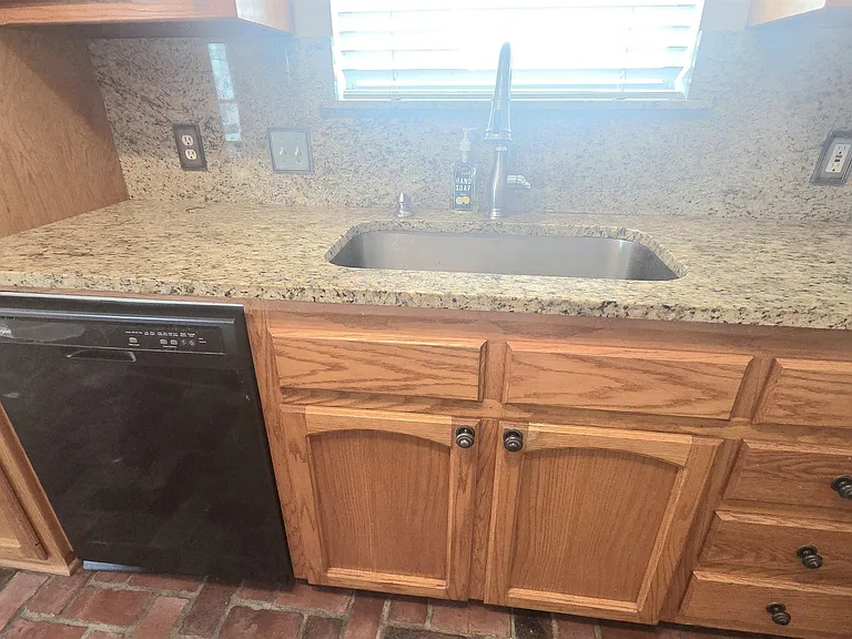 17656 Chasefield Ave — Photo 12