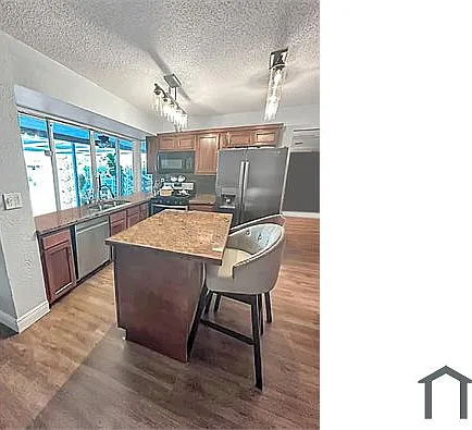 8361 NW 24th Ct — Photo 7