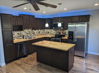 2413 N Ridgewood Dr, Wichita, KS 67220
