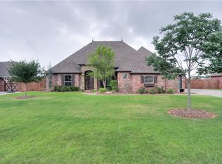 640 E Amelia Ter, Mustang, OK 73064