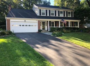 9331 Mainsail Dr, Burke, VA 22015