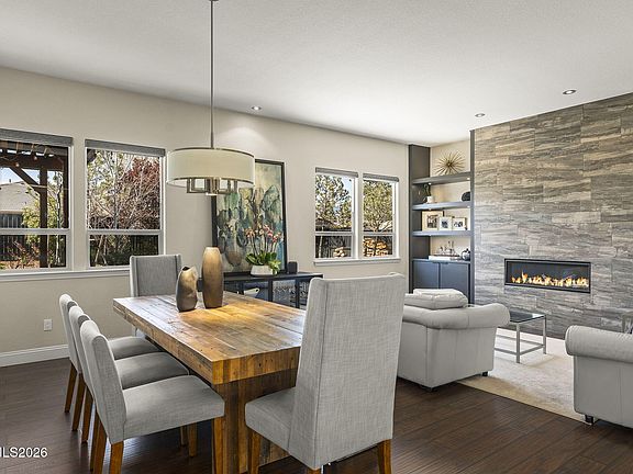 4th image of 10679 Autumn Walk Ln